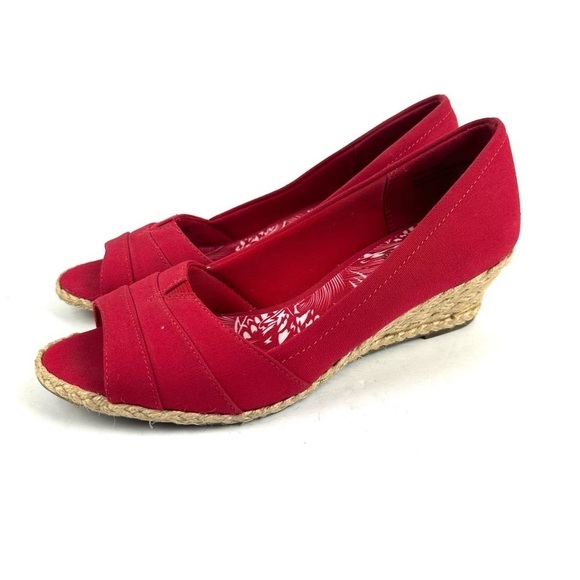 Coach and Four Louise Espadrille Wedge 7 Red Canvas Peep Toe Shoe Womens - Picture 1 of 9